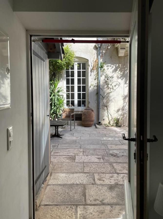 Le Bonheur de la Campagne à la Ville Nîmes Extérieur photo